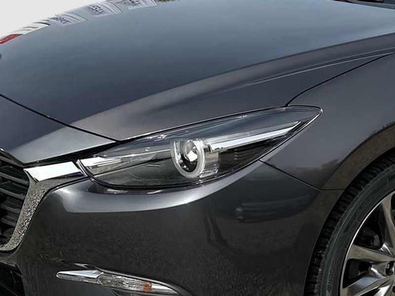 Mazda 3 Signature